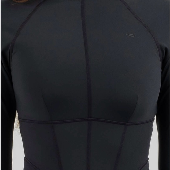 COPY - Rip curl, Mirage Ultimate Long Sleeve swimsuit, size M, black - Picture 6 of 13